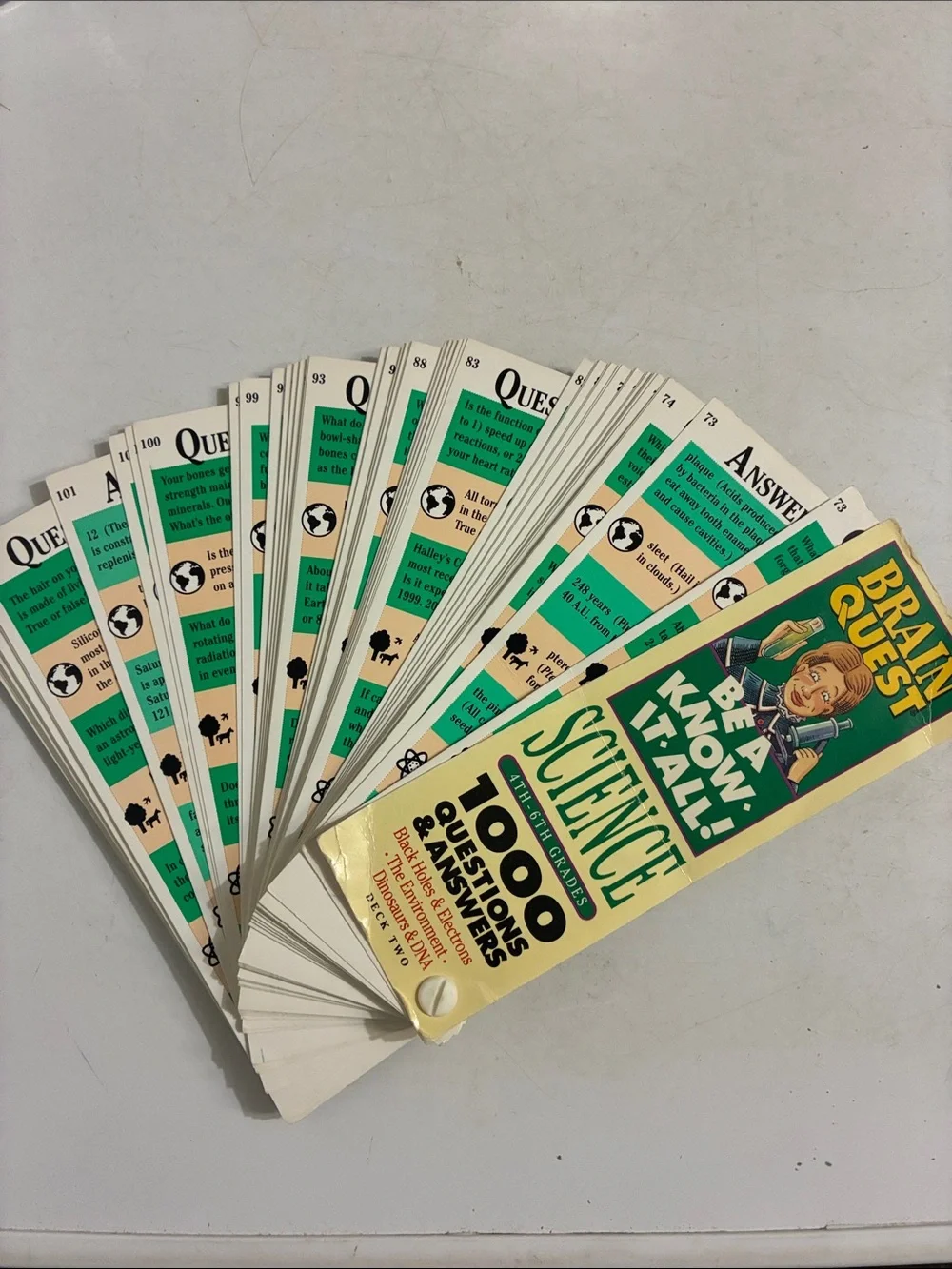 Science Trivia Deck — Yellow/Green